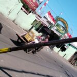 Tunggu Malapetaka, Tiang Telkom Tengah Jalan Bulak Banteng Baru Di Perbaiki