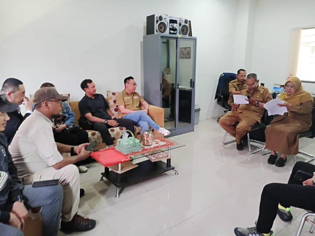 Disnakertrans Surabaya Fasilitasi Mediasi Kasus PHK Sepihak Valhalla Spectaclub, ASB Tegaskan Perjuangan Hak Pekerja