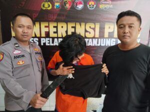 Polsek Kenjeran Tangkap Pelaku Kekerasan Dalam Rumah Tangga di Bulak Banteng Surabaya.