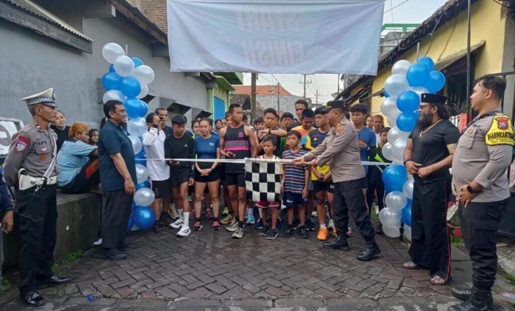Wujudkan Guyub Rukun, 3 Pilar Semampir Lepas Peserta “Fun Run Last 2025” di Mrutukalianyar