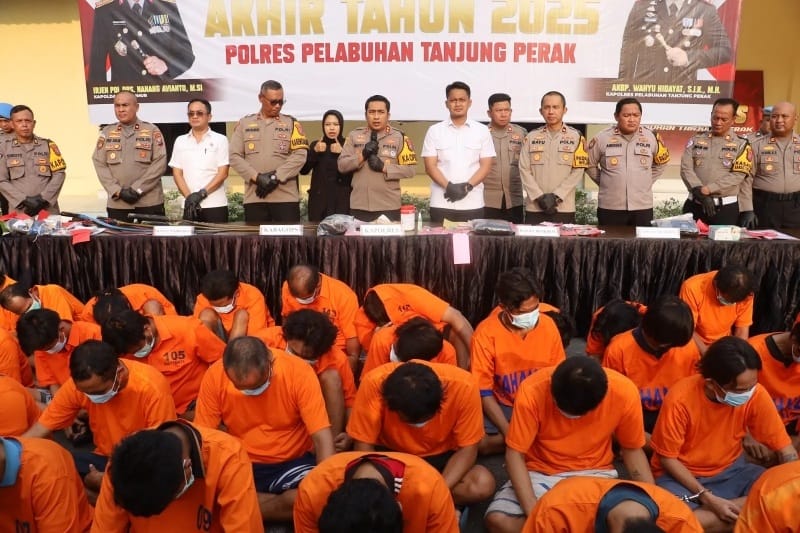 Polres Pelabuhan Tanjung Perak Berhasil Tekan Angka Kriminalitas Hingga 13 Persen di 2025