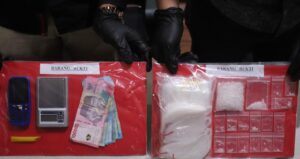 Polres Pelabuhan Tanjung Perak Bongkar Peredaran 31 Gram Shabu