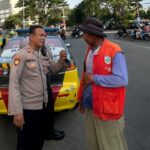 Polsek Bubutan Tertibkan Juru Parkir Liar di Jalan Dupak