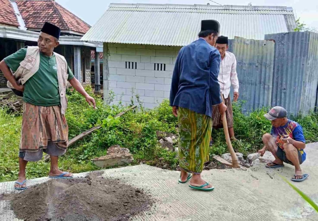 Jalan Rabat Beton Mambulu Barat Diperbaiki
