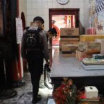 Polres Pelabuhan Tanjung Perak Sterilisasi Klenteng