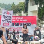 Ribuan Warga Pasuruan Demo Tolak Realestate