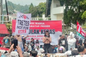 Ribuan Warga Pasuruan Demo Tolak Realestate