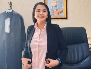 Alizah Widyastuty, Advokat Milenial Profesional