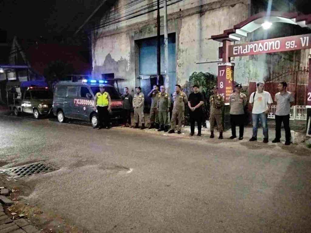 Team Lengkap Patroli Jaga Semampir Aman Kondusif