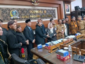 DPRD Jatim ; Aksara Jawa Harus Kembali Ada Di Kurikulum SMK/SMA