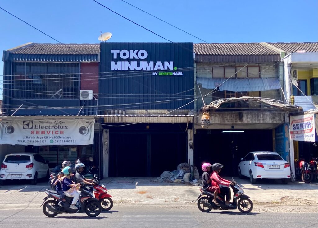 Warga RW 3 Barata Jaya Tolak Toko Miras Spiritshaus