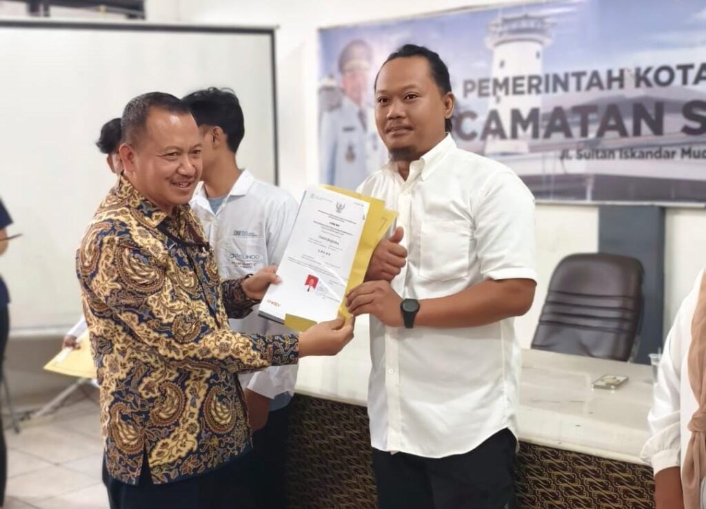 Kolaborasi Pemkot Surabaya-PT Pelindo, Warga Semampir Raih Ijazah Paket C