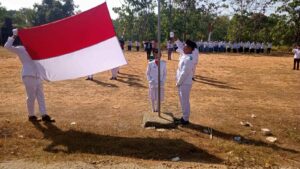 Upacara, Desa Banjarbillah Semarakkan HUT ke-81 RI