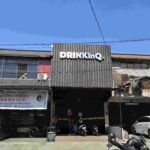 Pemkot Surabaya Resmi Segel Toko Miras Ilegal DrinkinQ di Barata Jaya
