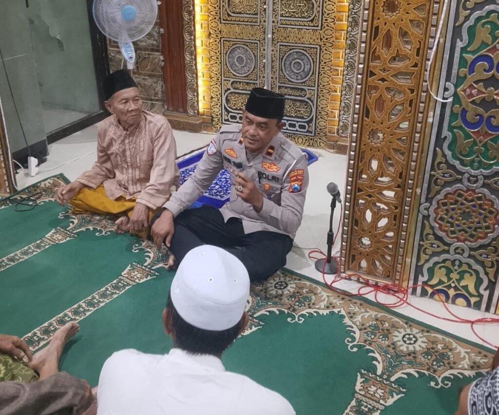 Subuh Keliling, Polsek Kenjeran Pererat Sinergi dengan Warga