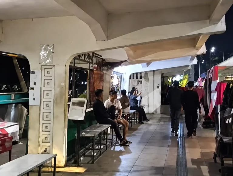 Dibalik Gemerlap ‘City Night Race’, PKL Jalan Sikatan Menjerit